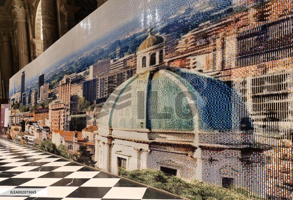 The largest Lego lenticular mosaic exhibited at Holy Spirit church - Bergamo