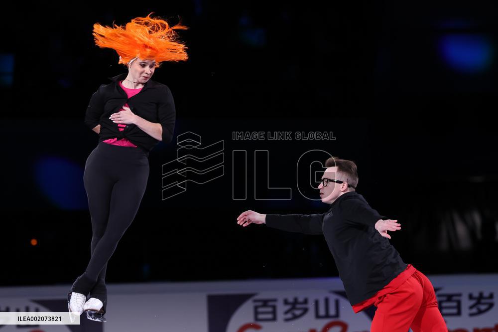 (SP)CHINA-BEIJING-FIGURE SKATING-ISU GRAND PRIX FINAL-CLOSING BANQUET(CN)