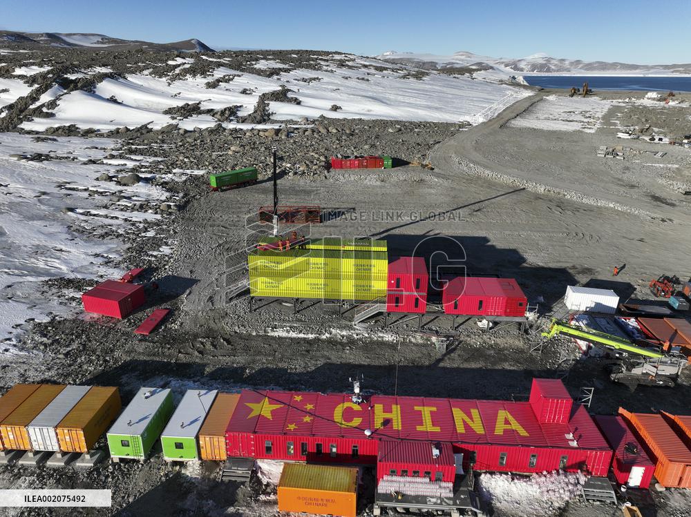 XINHUA PHOTOS OF THE DAY