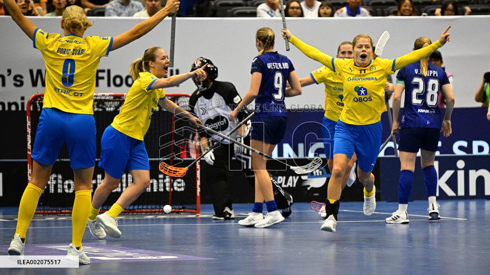 (SP)SINGAPORE-FLOORBALL-IFF WOMEN'S WORLD CHAMPIONSHIPS-SWEDEN VS FINLAND