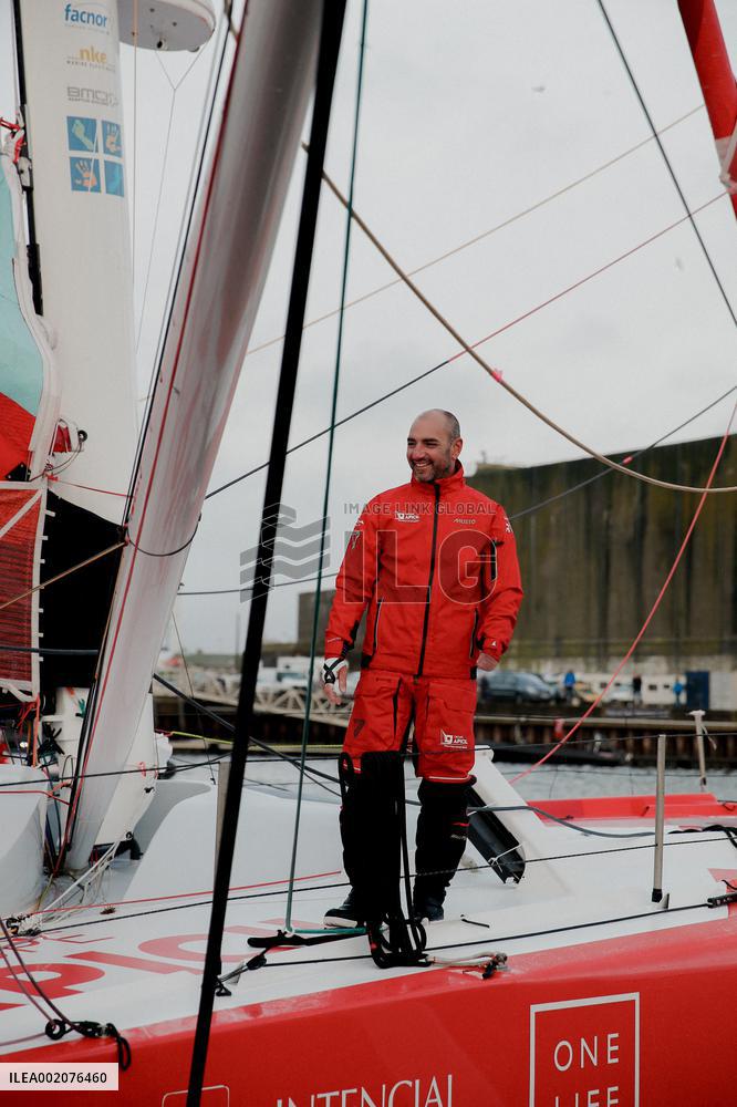 Retour A La Base Solo Transatlantic Race Inaugural - Lorient