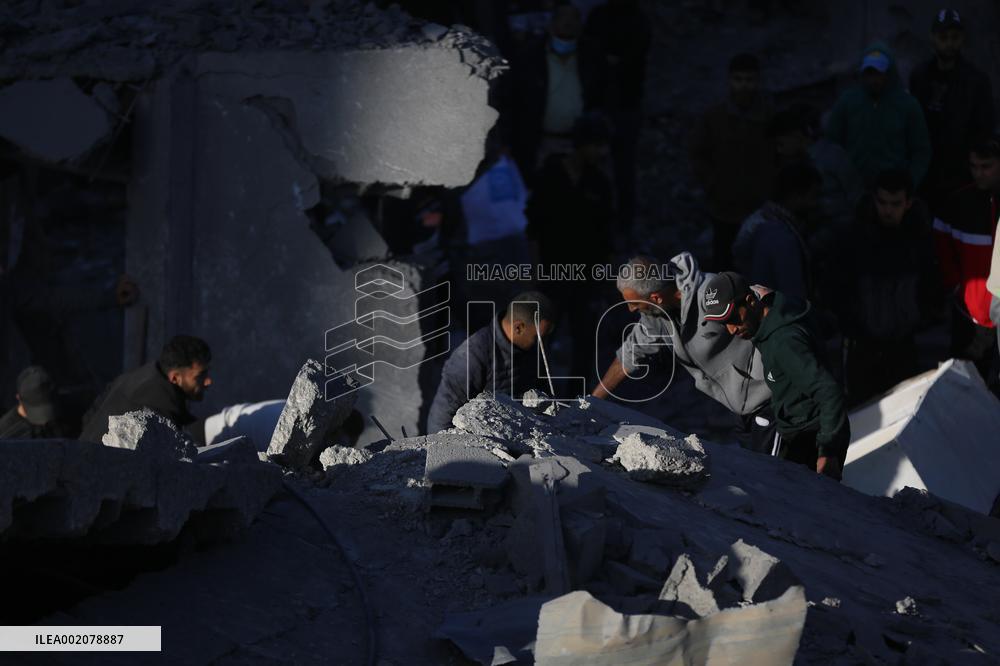 MIDEAST-GAZA-MAGHAZI REFUGEE CAMP-AIRSTRIKE