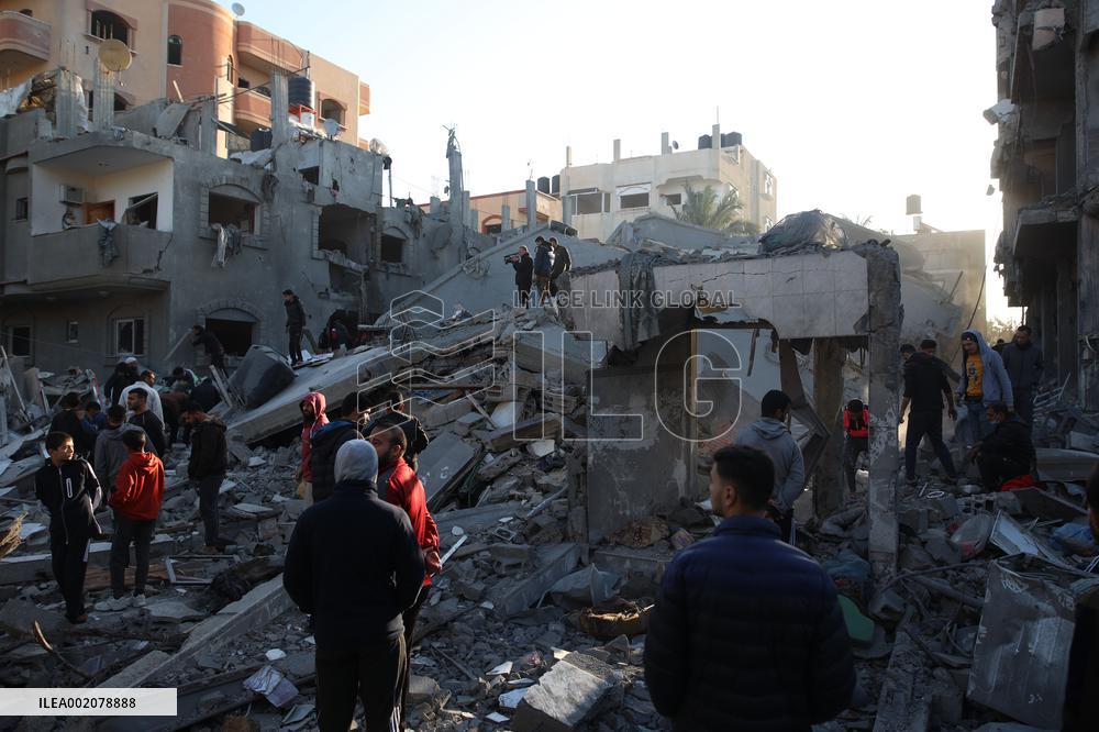 MIDEAST-GAZA-MAGHAZI REFUGEE CAMP-AIRSTRIKE