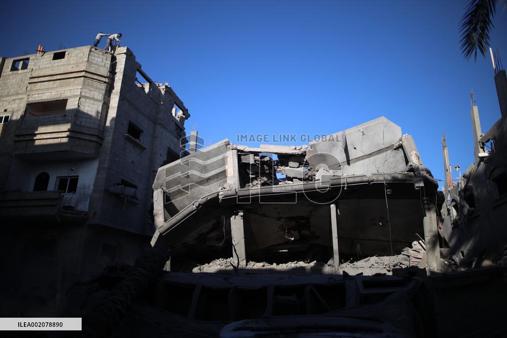 MIDEAST-GAZA-MAGHAZI REFUGEE CAMP-AIRSTRIKE