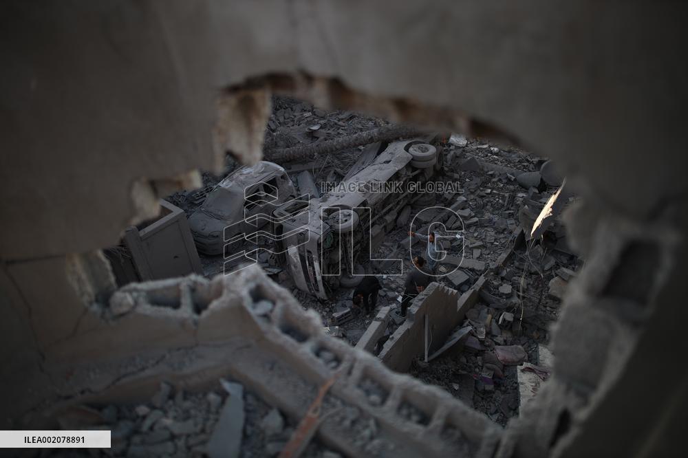 MIDEAST-GAZA-MAGHAZI REFUGEE CAMP-AIRSTRIKE