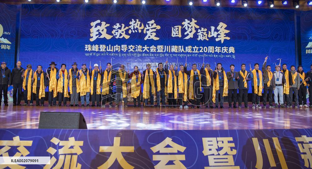 CHINA-XIZANG-LHASA-MT. QOMOLANGMA-MOUNTAINEERS (CN)