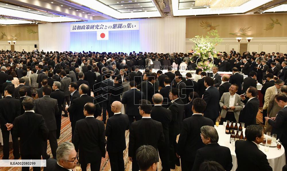 Fundraiser for LDP's largest faction