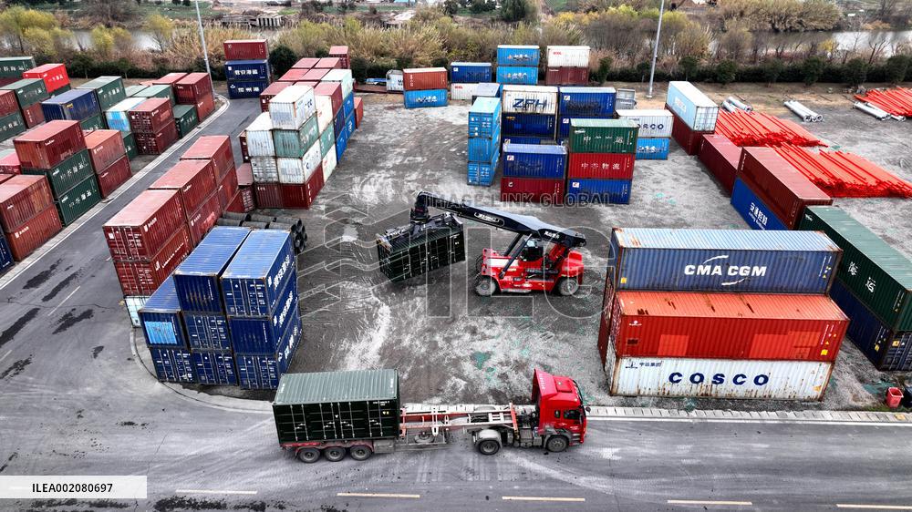 Fengshan Port in Hai 'an