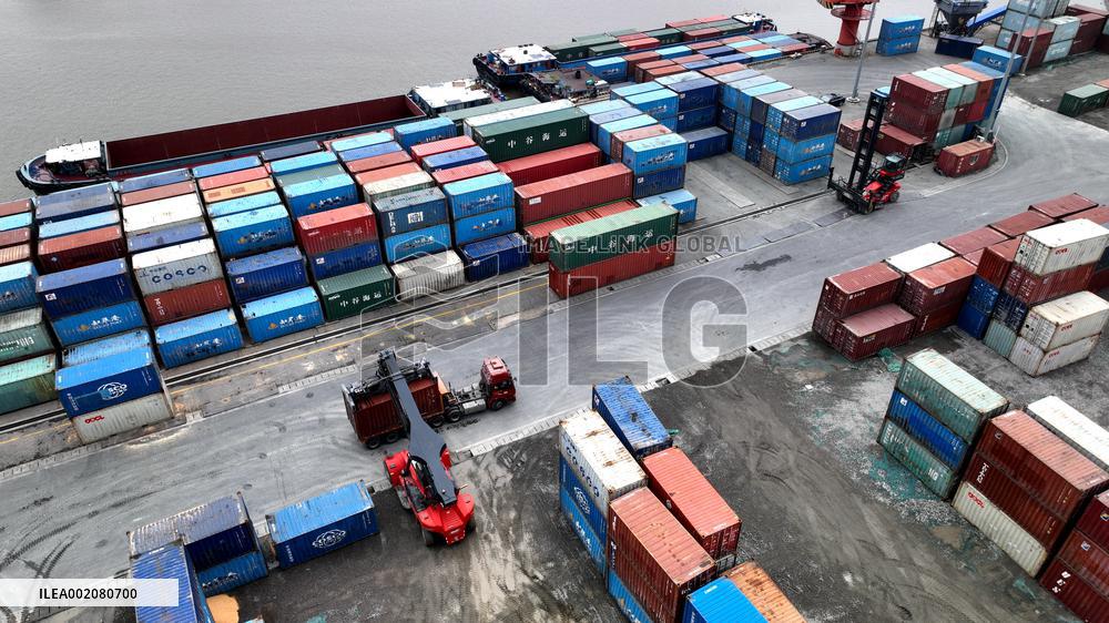 Fengshan Port in Hai 'an