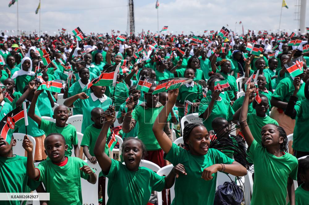 XINHUA PHOTOS OF THE DAY