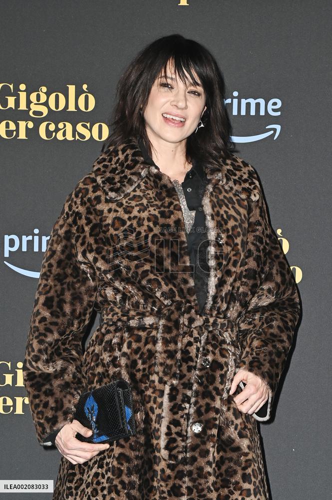 Asia Argento Attends Gigolo Per Caso Premiere - Rome