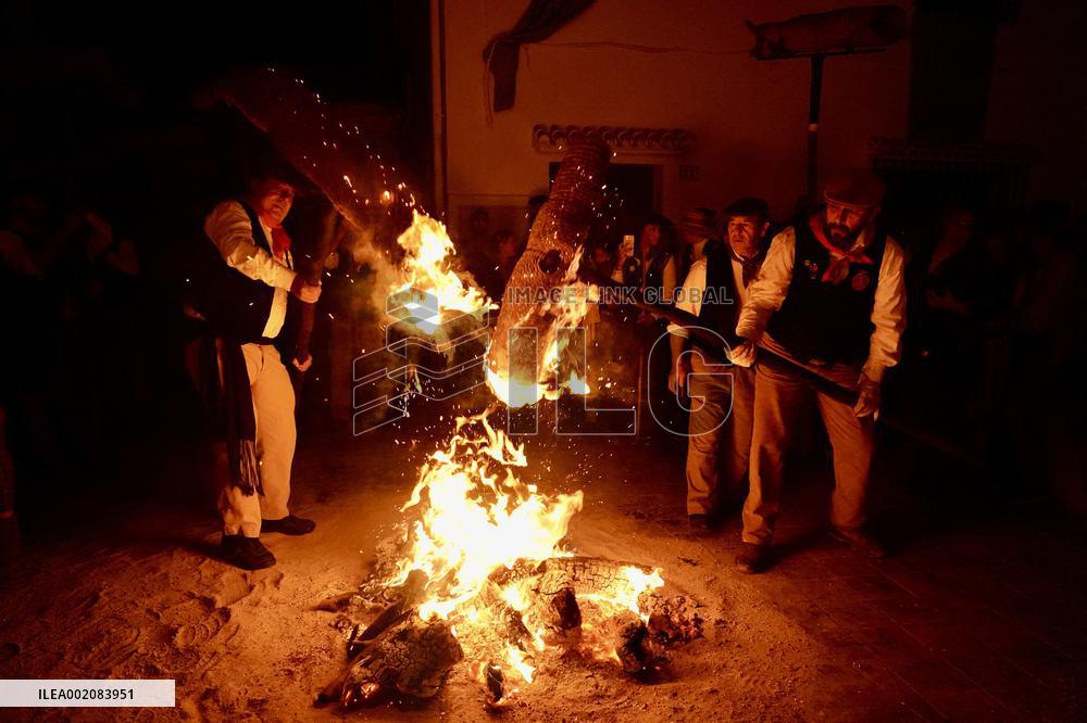 Los Rondeles Procession - Malaga