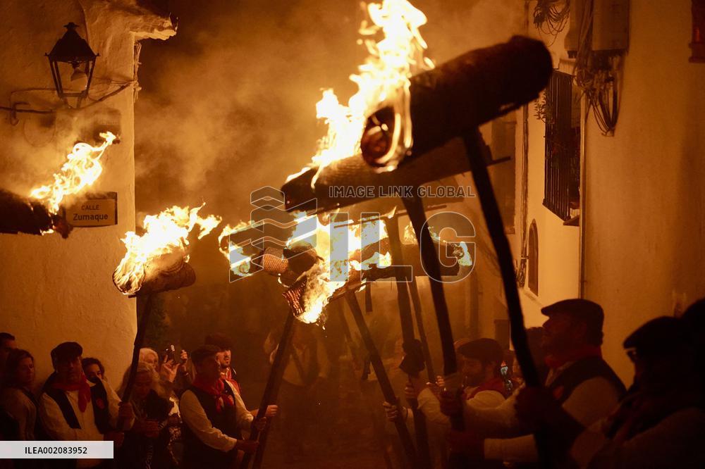 Los Rondeles Procession - Malaga