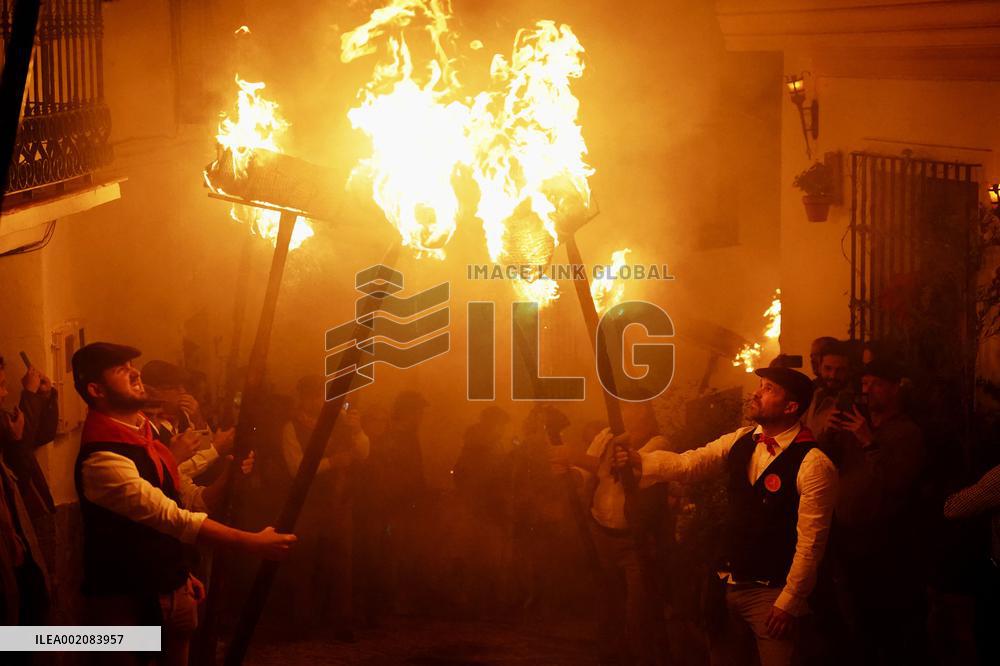 Los Rondeles Procession - Malaga