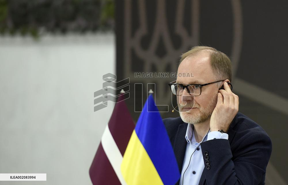 Joint press conference of Ukrainian and Latvian defence ministers