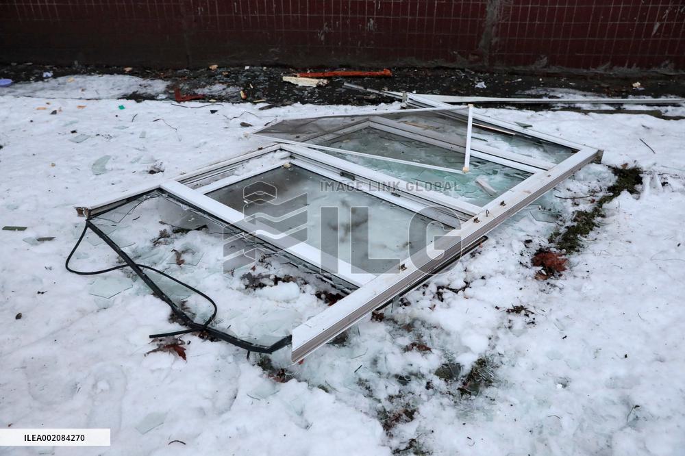 Russian ballistic missile attack on Kyiv