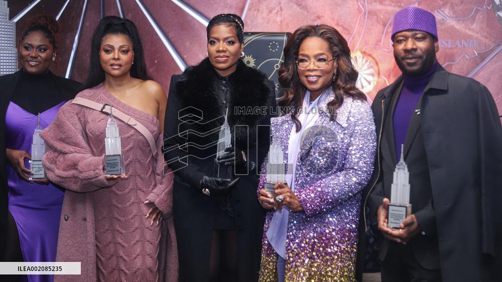 The Cast Of The Color Purple Visit the Empire State Building - NYC