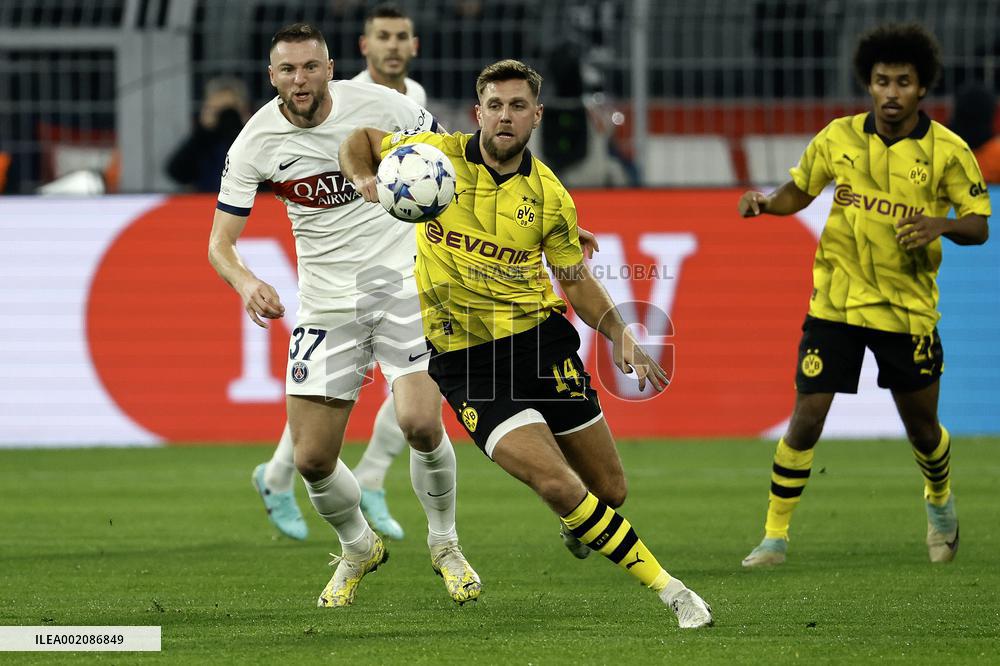 (SP)GERMANY-DORTMUND-FOOTBALL-UEFA CHAMPIONS LEAGUE-DORTMUND VS PSG
