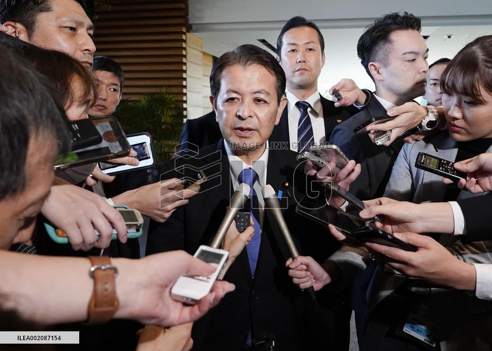 Japanese farm minister Miyashita resigns