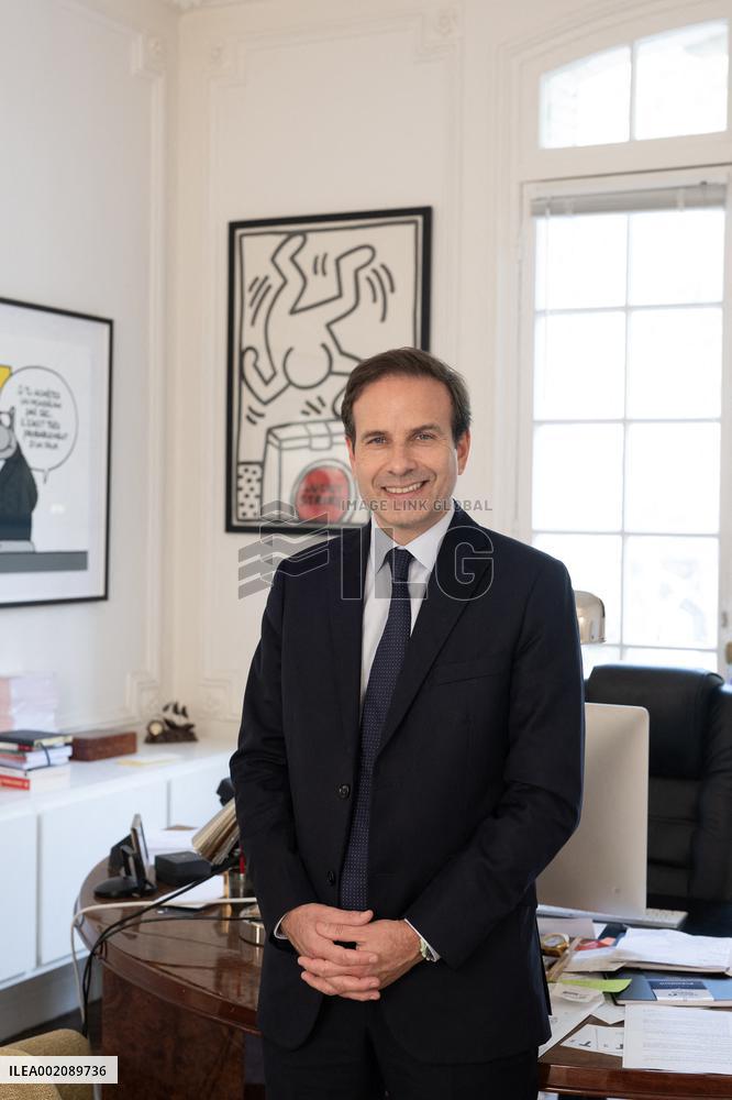 Lawyer, Pierre Hoffman - Paris