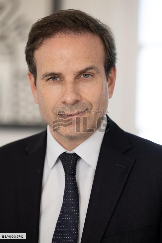 Lawyer, Pierre Hoffman - Paris