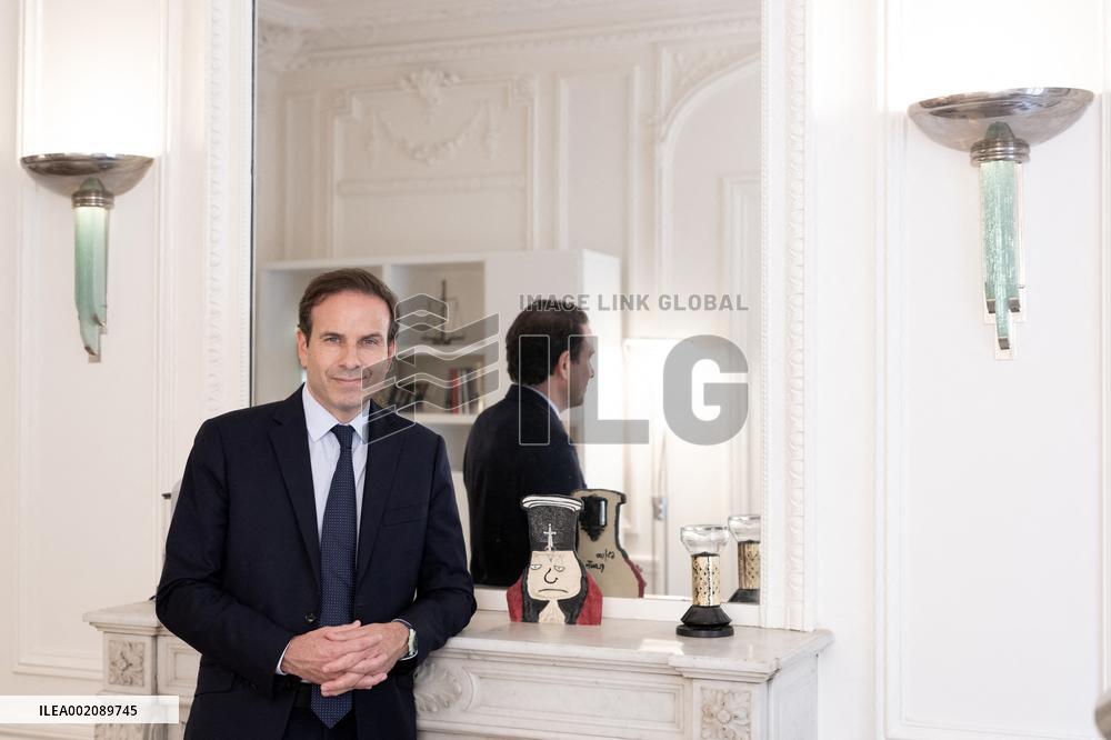 Lawyer, Pierre Hoffman - Paris