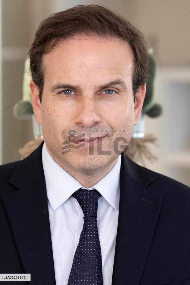 Lawyer, Pierre Hoffman - Paris