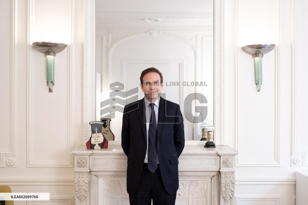 Lawyer, Pierre Hoffman - Paris