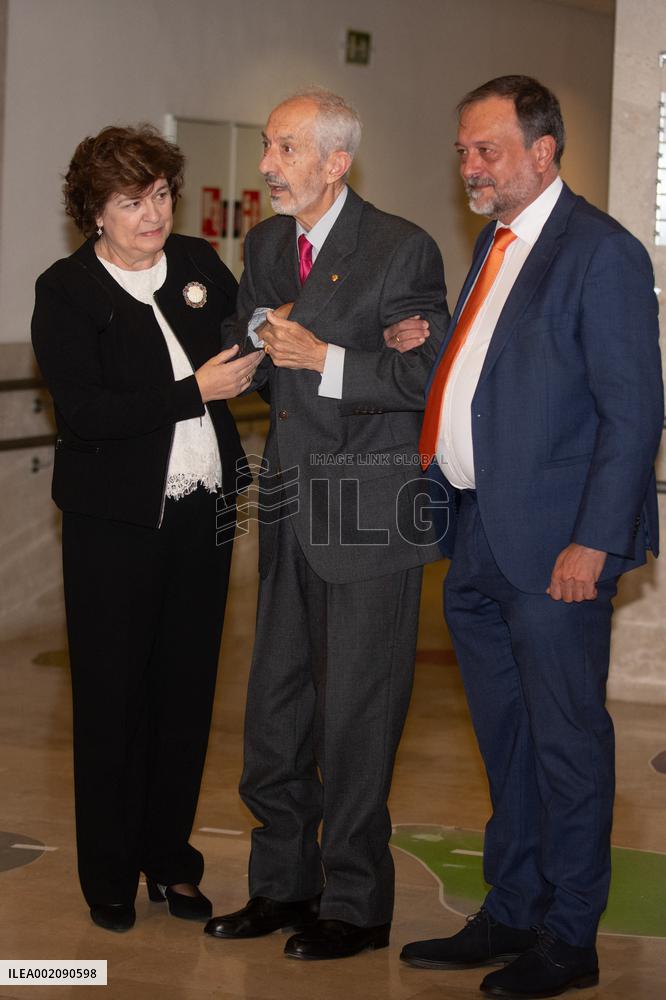 Queen Sofia At ALS Project Ceremony - Madrid