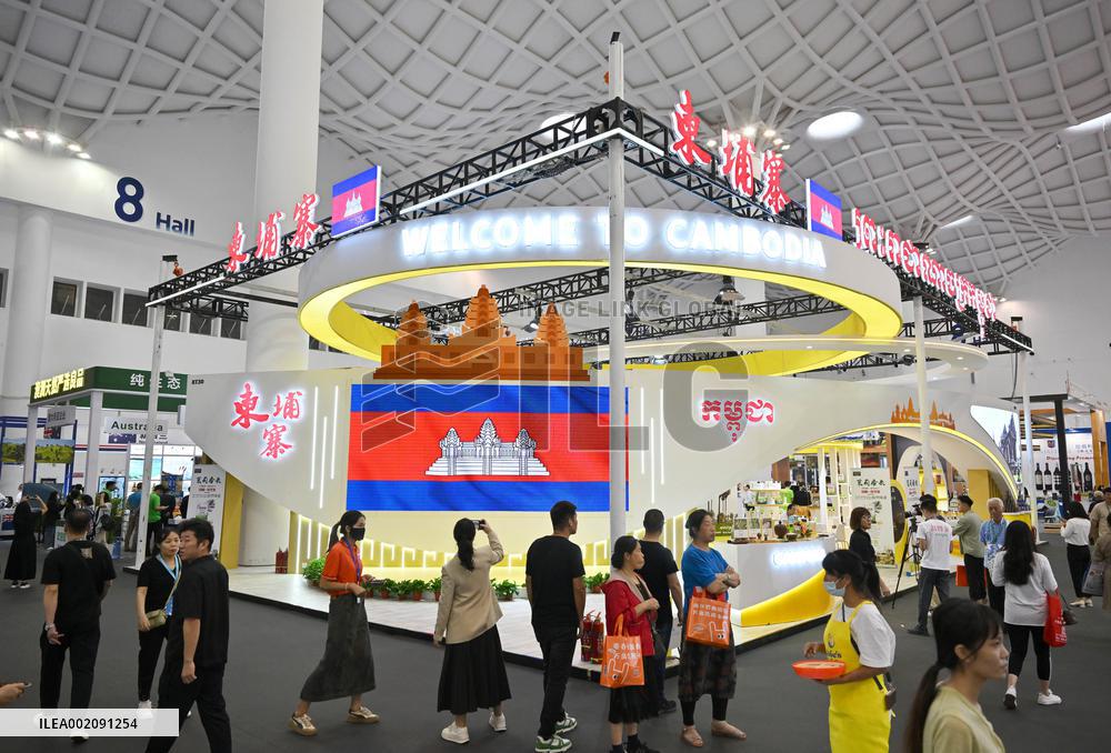 CHINA-HAINAN-HAIKOU-TROPICAL AGRICULTURAL PRODUCTS-WINTER TRADE FAIR-OPENING (CN)