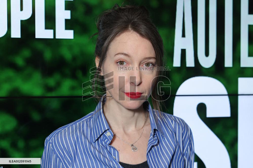 Un Silence Premiere - Paris