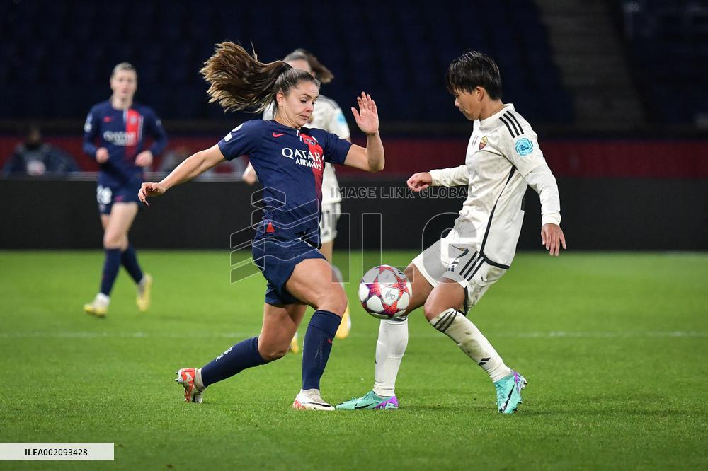 Women's Champions League - PSG v AS Roma