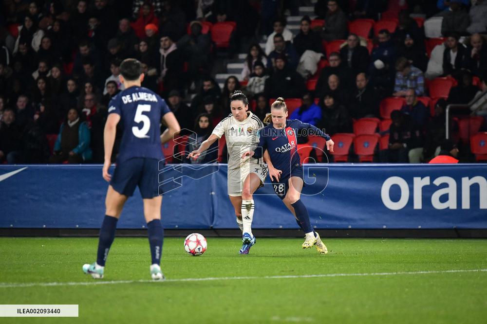 Women's Champions League - PSG v AS Roma