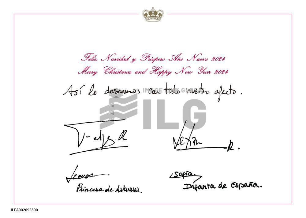 The Spanish Royal Family's Official Christmas Card - Madrid