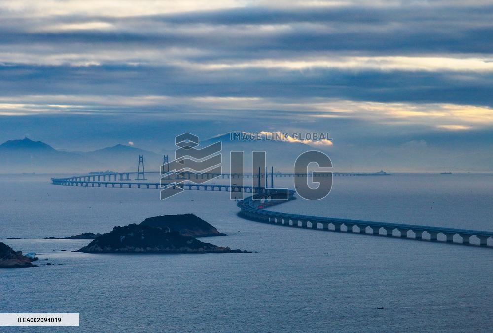 CHINA-HONG KONG-ZHUHAI-MACAO BRIDGE-TOUR (CN)
