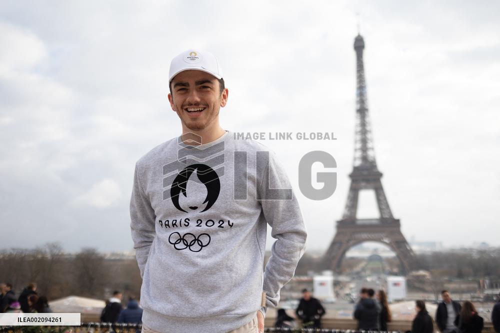 Illustrations of Paris 2024 Olympic Goodies - Paris