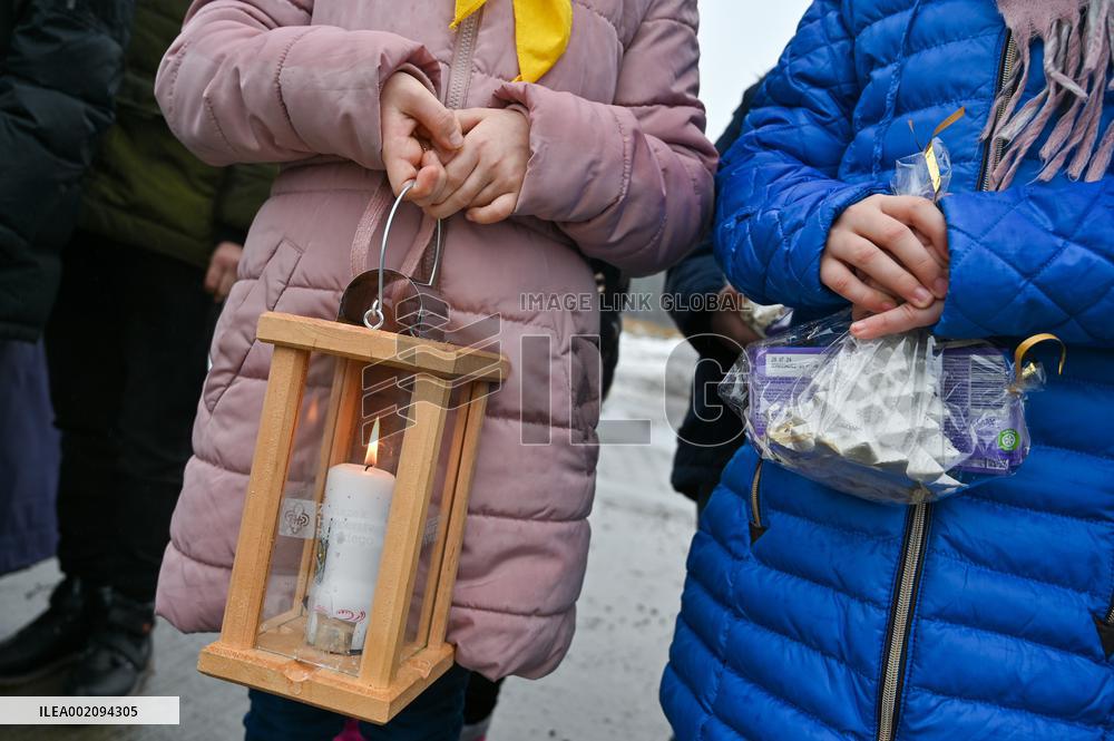 Bethlehem Peace Light at Ukraine-Poland border