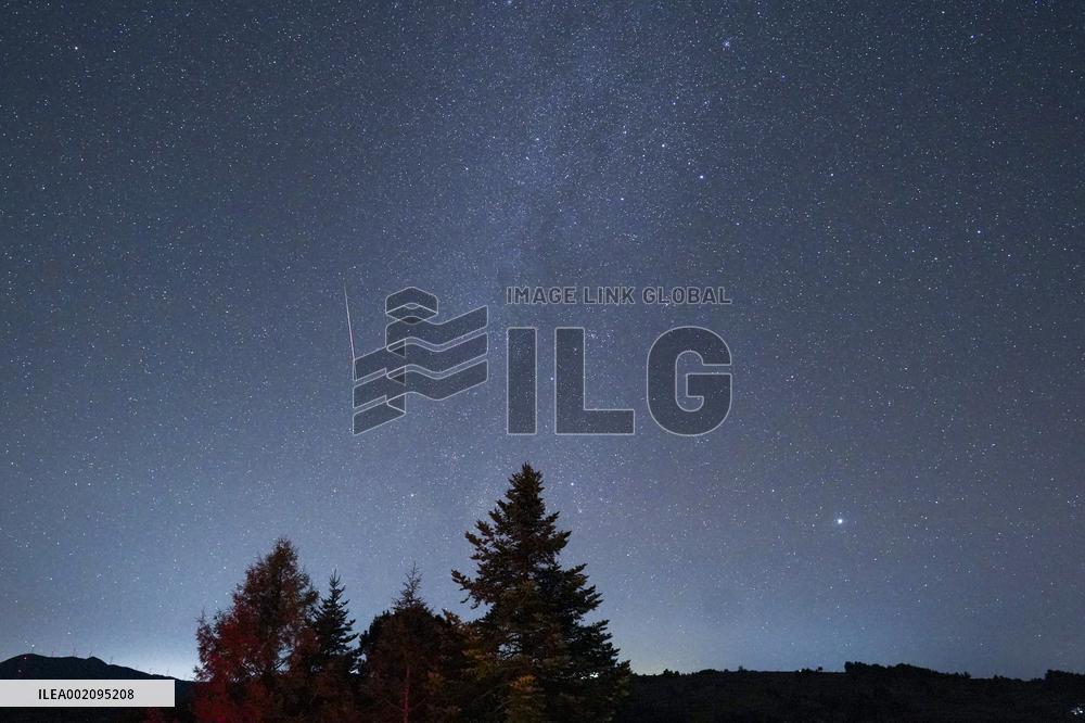 XINHUA PHOTOS OF THE DAY