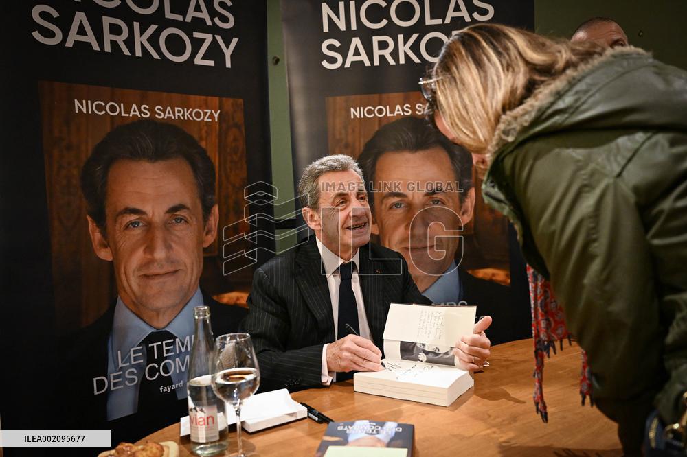 Nicolas Sarkozy Book Signing - Asnieres