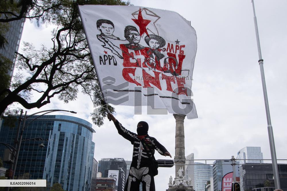 Demonstration of Teachers For The 44th Anniversary of  the Labor Union
