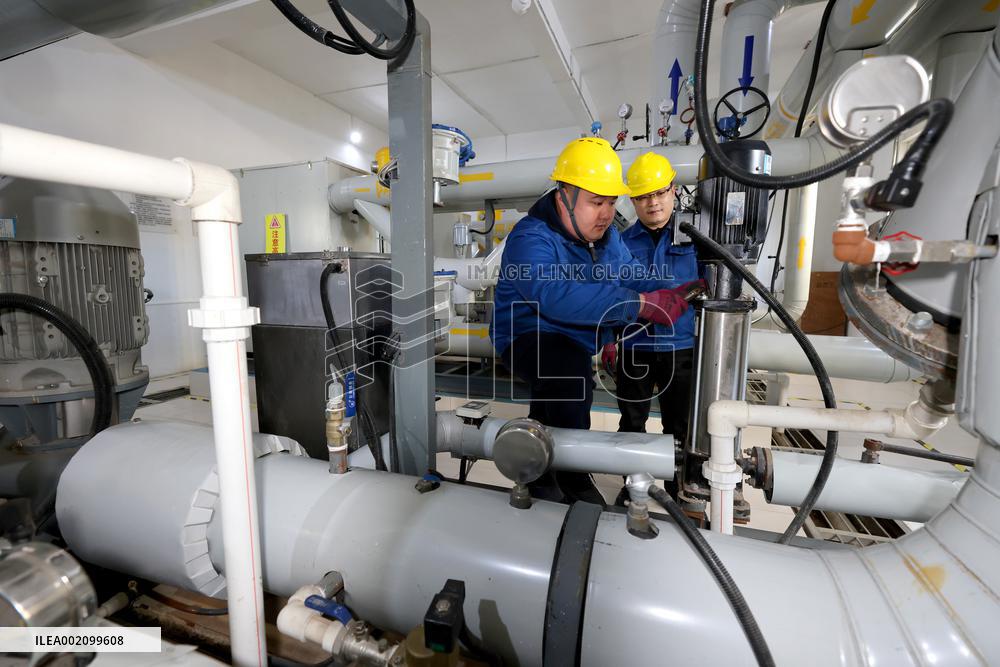 Dealing With Cold Wave in Zaozhuang