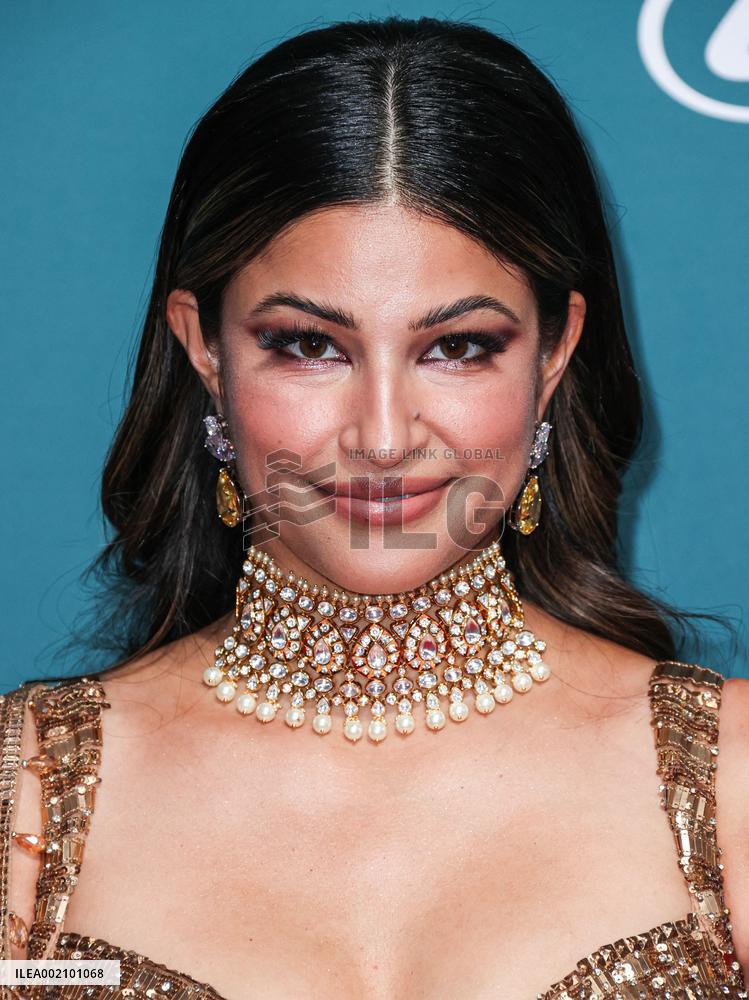 21st Annual Unforgettable Gala Asian American Awards - LA