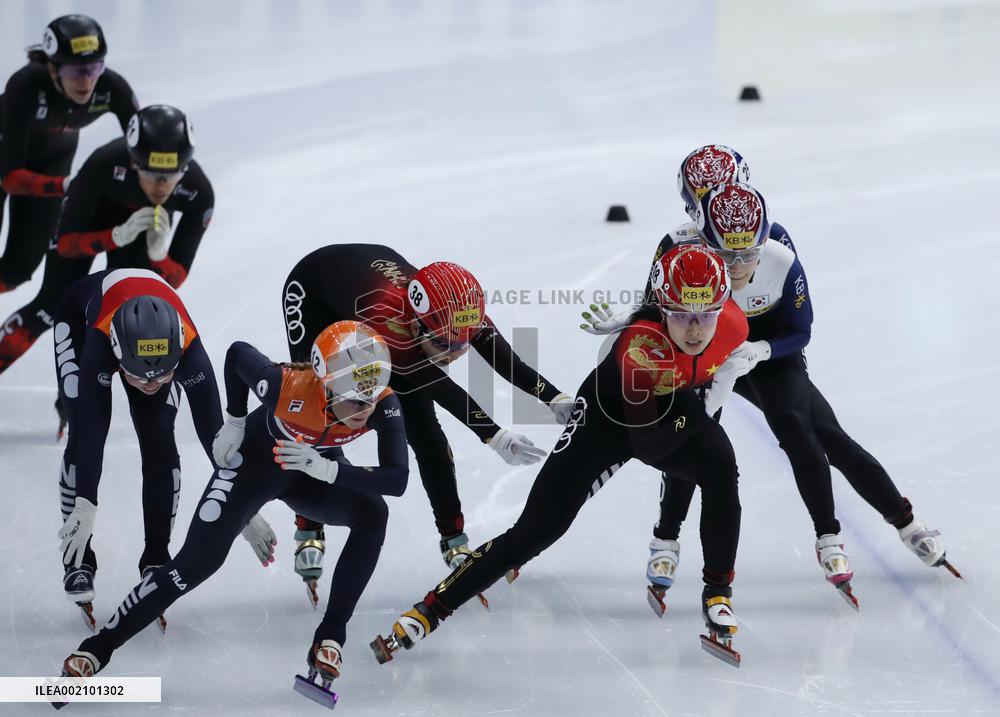 (SP)SOUTH KOREA-SEOUL-ISU WORLD CUP SHORT TRACK SPEED SKATING-WOMEN'S 3000M RELAY