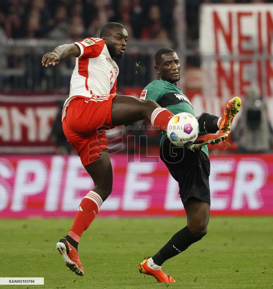 (SP)GERMANY-MUNICH-FOOTBALL-BUNDESLIGA-BAYERN MUNICH VS STUTTGART