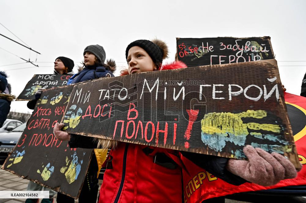 Action in support of captured Mariupol defenders held in Zaporizhzhia