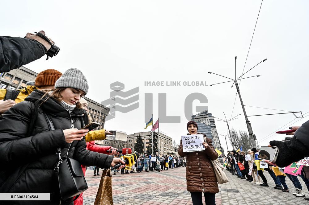 Action in support of captured Mariupol defenders held in Zaporizhzhia