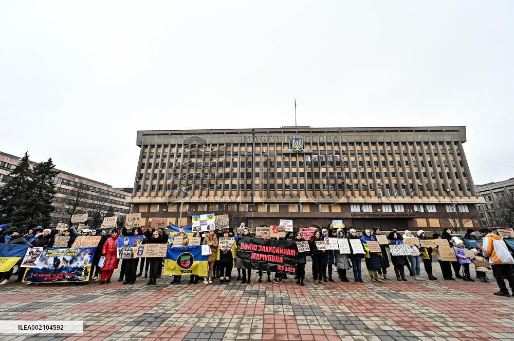 Action in support of captured Mariupol defenders held in Zaporizhzhia