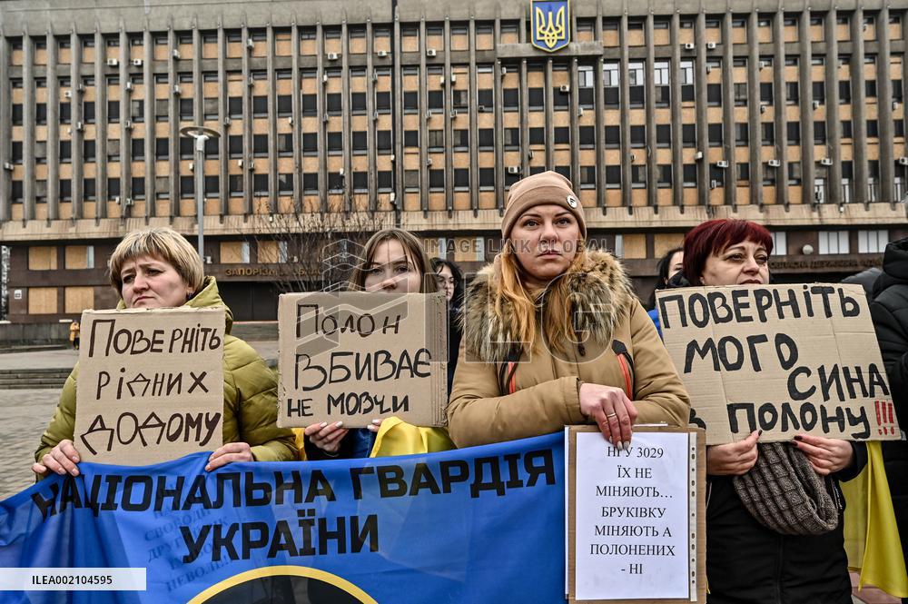 Action in support of captured Mariupol defenders held in Zaporizhzhia