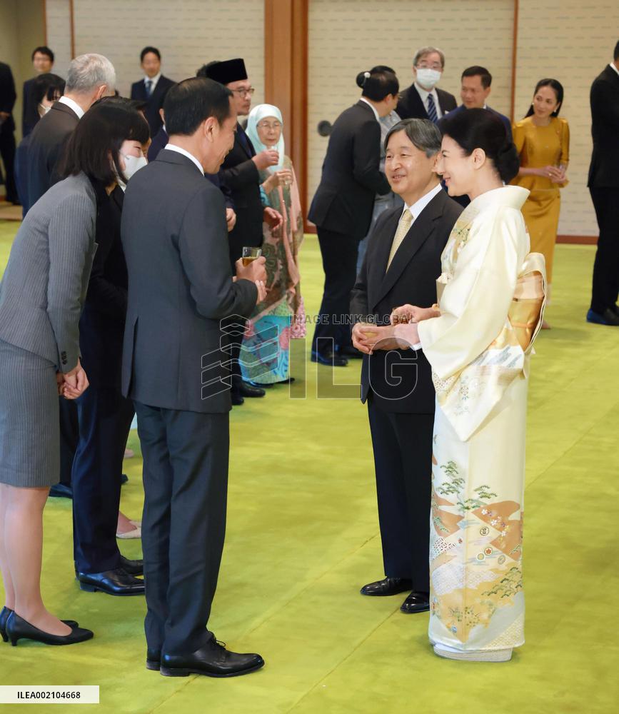 Japan emperor, empress