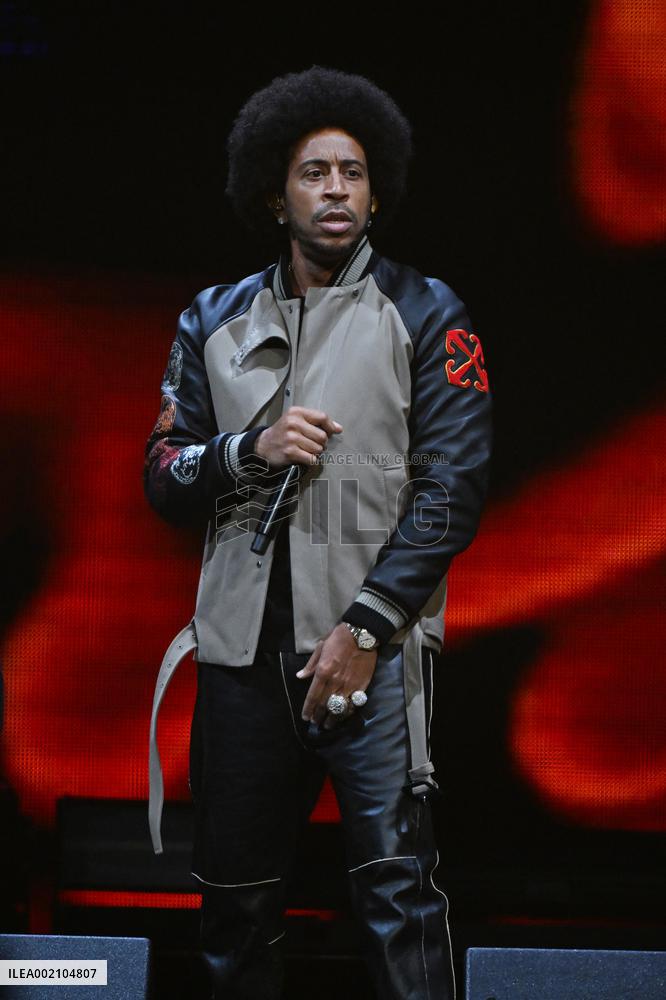 iHeartRadio Y100’s Jingle Ball - Sunris